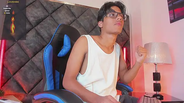 LiamKron Webcam Show