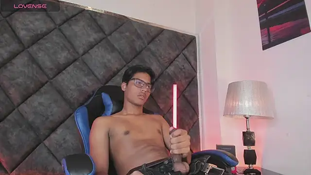 LiamKron Pertunjukan Webcam
