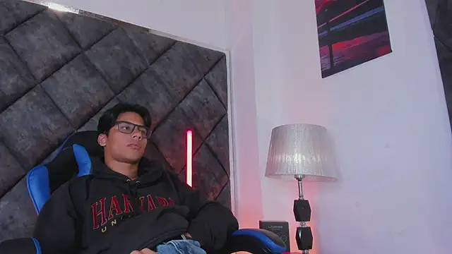 LiamKron's Webcam Show