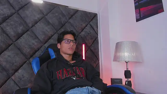 LiamKron webcam show