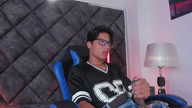 LiamKron Webcam Show