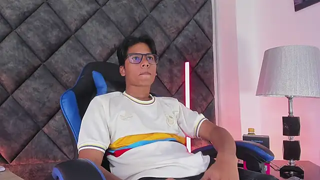 LiamKron webcam show