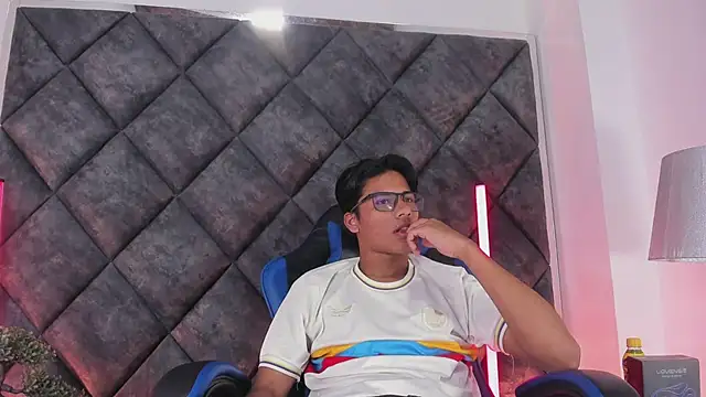 LiamKron webcam show