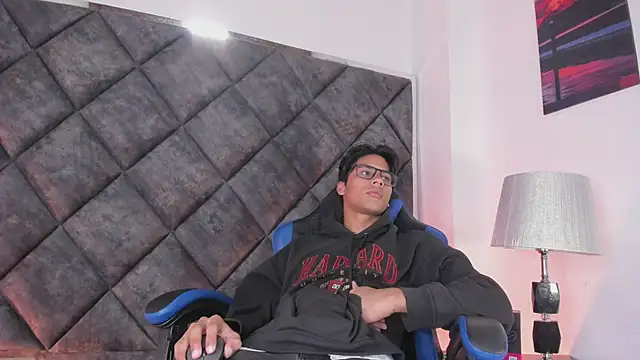 LiamKron webcam show