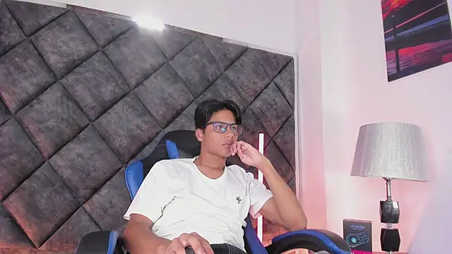 LiamKron Webcamshow