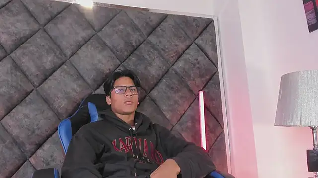 LiamKron Show Webcam