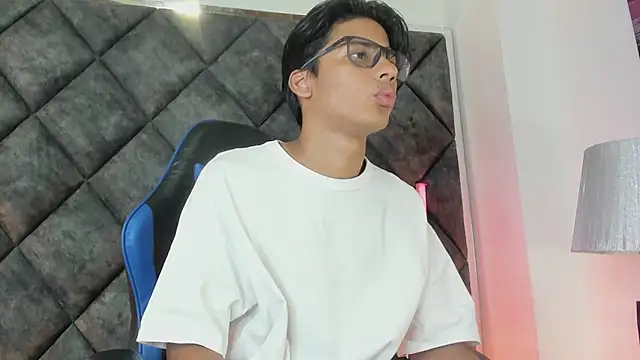 LiamKron Webcam Show