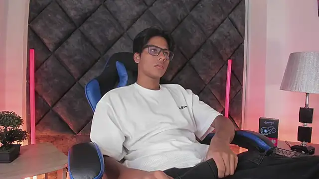LiamKron Webcamshow