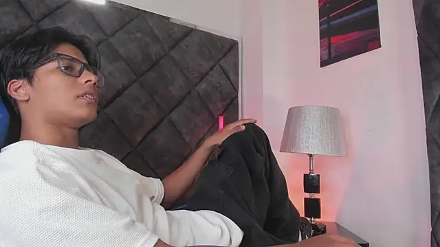 LiamKronn Webbikameraesitys