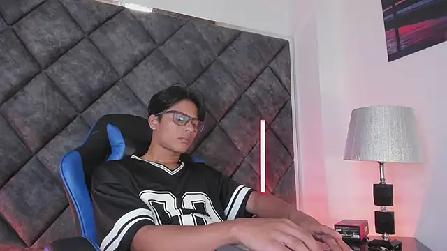 LiamKron's Webcam Show