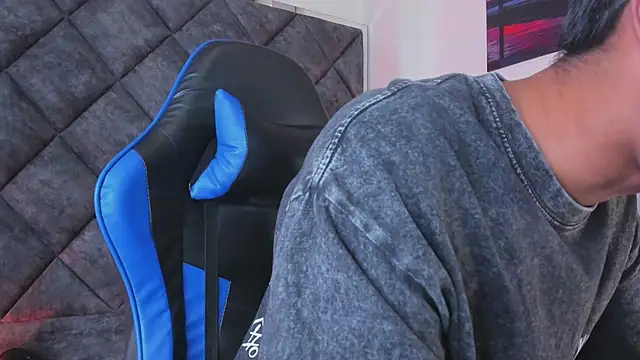 LiamKron's Webcam Show