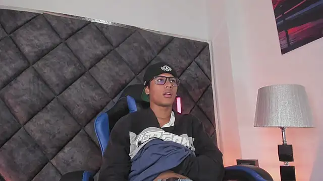 LiamKron Show Webcam