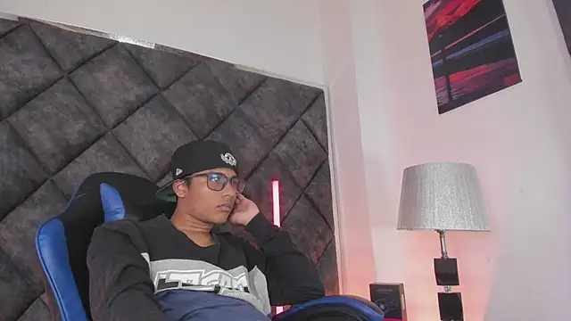 LiamKron's Webcam Show