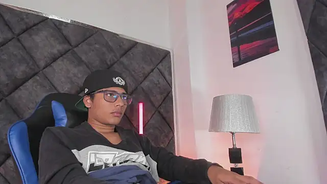 LiamKron webcam show