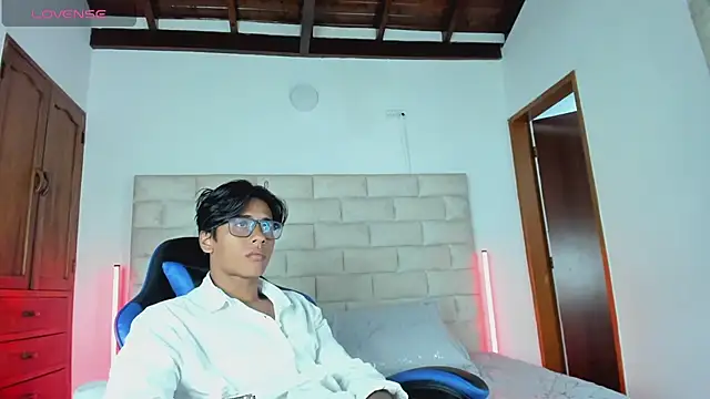 LiamKron's Webcam Show