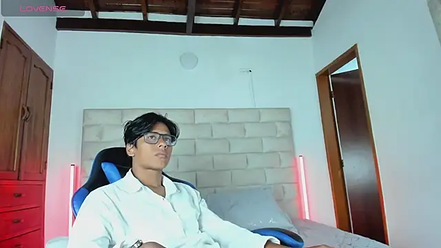 LiamKron Show Webcam