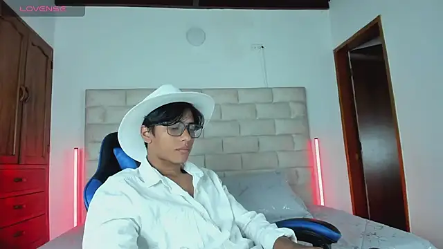 LiamKron Webcam Show