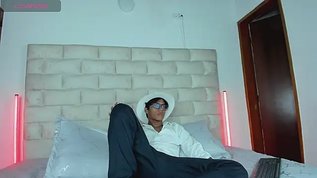 LiamKron Show Webcam
