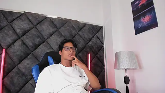 LiamKron 网络视讯表演