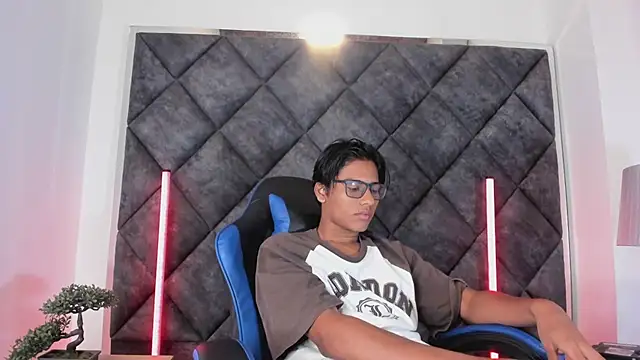 LiamKron webcam show