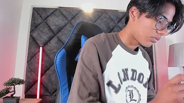 LiamKron – webcam-show