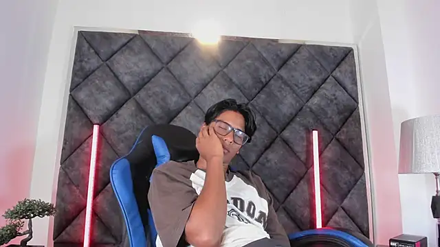 LiamKron webcam show