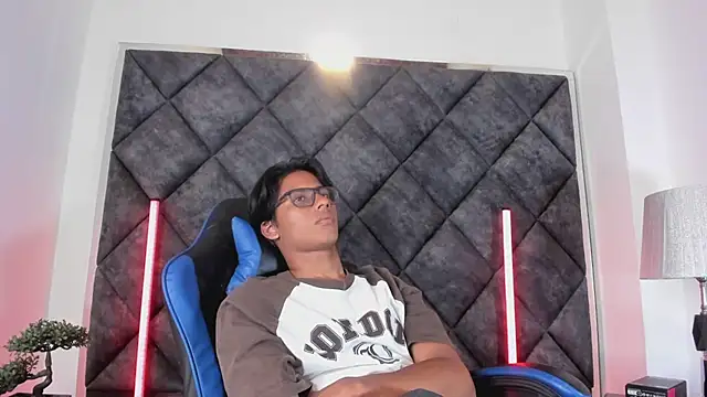 LiamKron webcam show