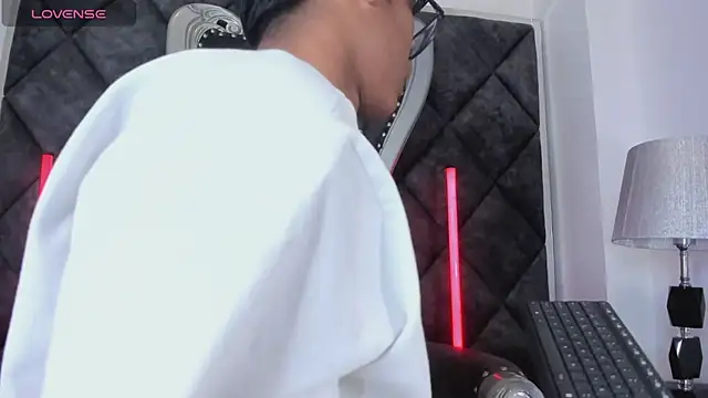 LiamKronのウェブカメラショー