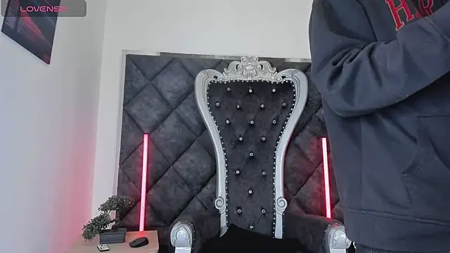 LiamKron Show Webcam