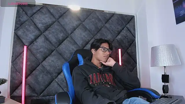 LiamKron Show Webcam