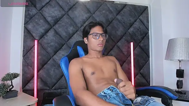 Chat +18 de LiamKron ao vivo