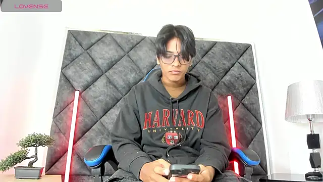 LiamKron Pertunjukan Webcam