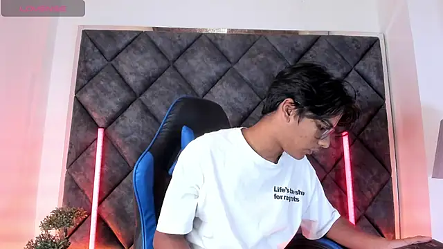LiamKron Show in webcam