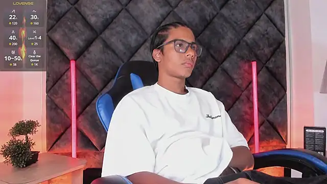 LiamKron 网络视讯表演