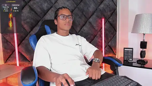 LiamKron's Webcam Show
