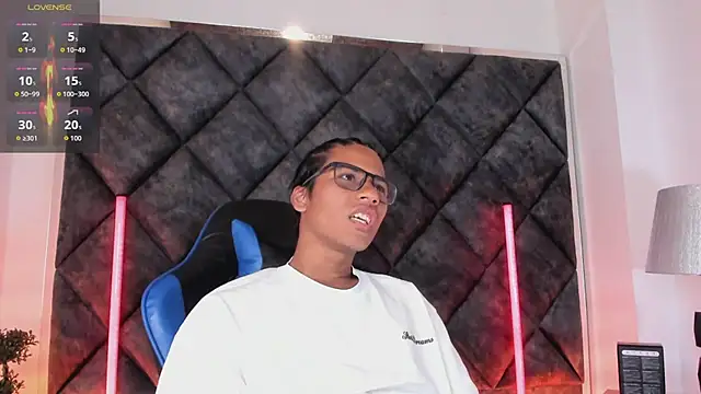 LiamKron's Webcam Show