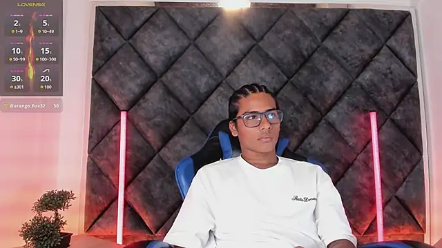 LiamKron Pertunjukan Webcam