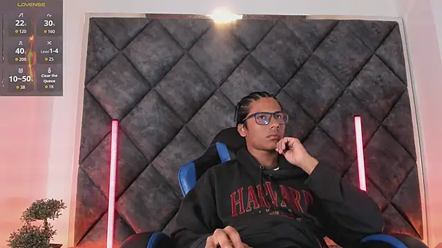 LiamKron's Webcam Show