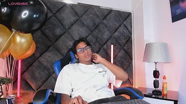 LiamKron webcam show