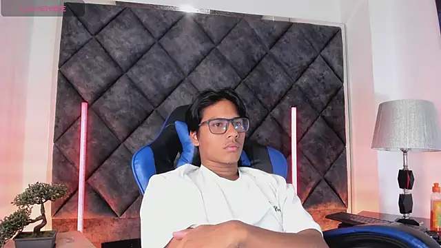 הופעת וובקאם של LiamKron