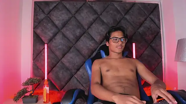 LiamKron's Webcam Show
