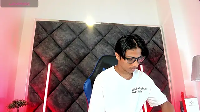 LiamKron webcam show