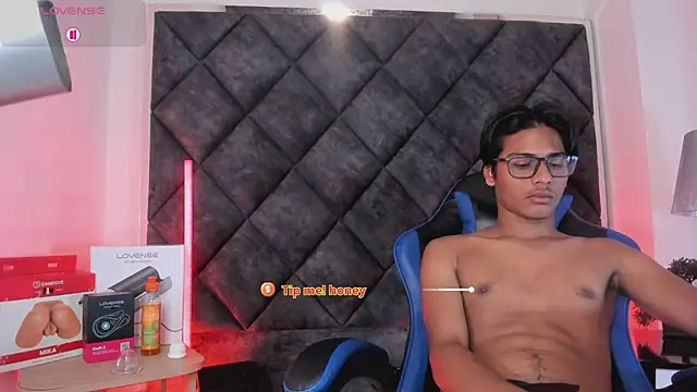 LiamKron Webcamshow