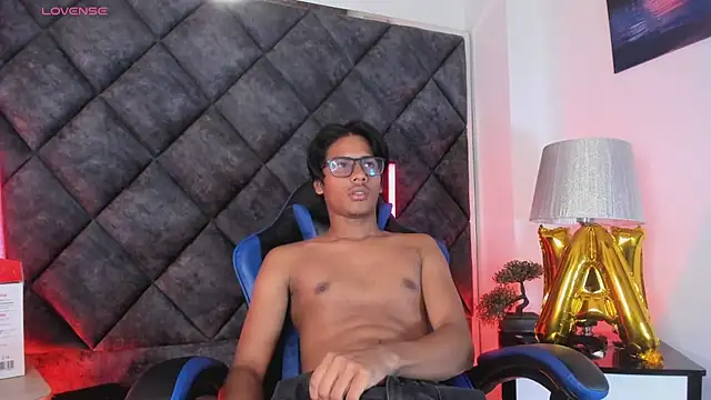 LiamKron's Webcam Show
