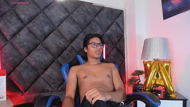 LiamKron's Webcam Show