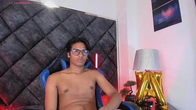 LiamKron's Webcam Show