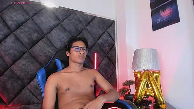 LiamKron's Webcam Show