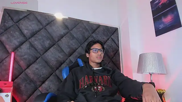 LiamKron Adlı Modelin Web Kamerası Şovu
