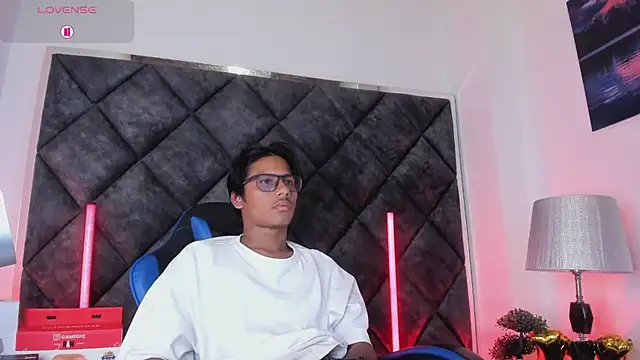 عرض كام LiamKron