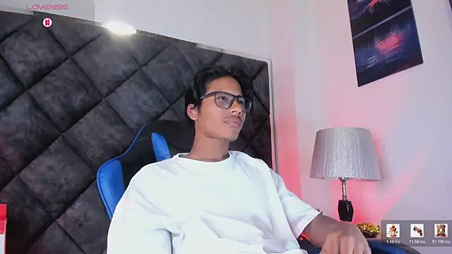LiamKron's Webcam Show